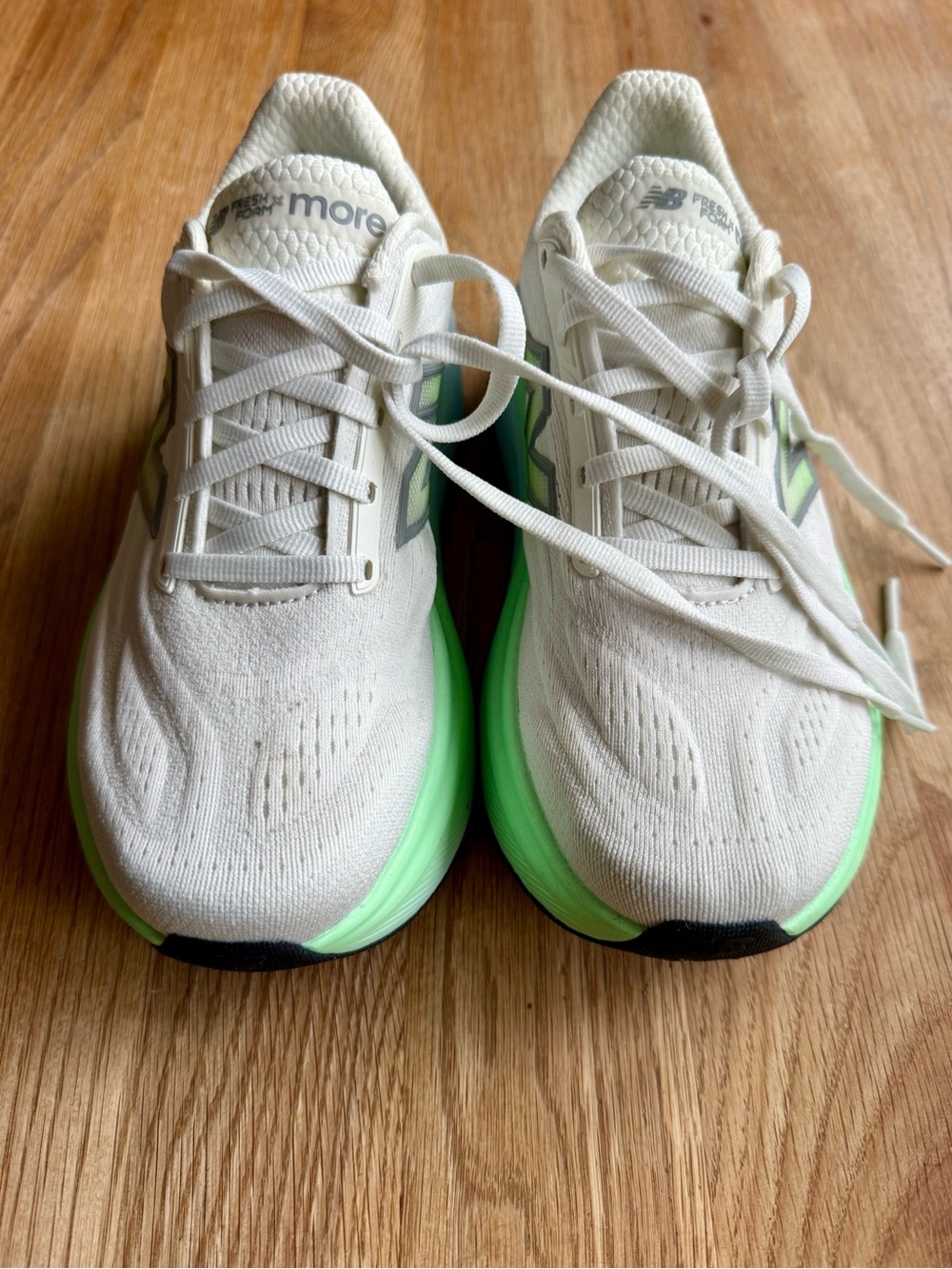 New Balance Women's Running Shoes in White and Green